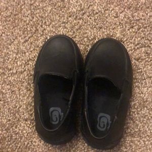 Children’s Place Size 5 boys dress shoes